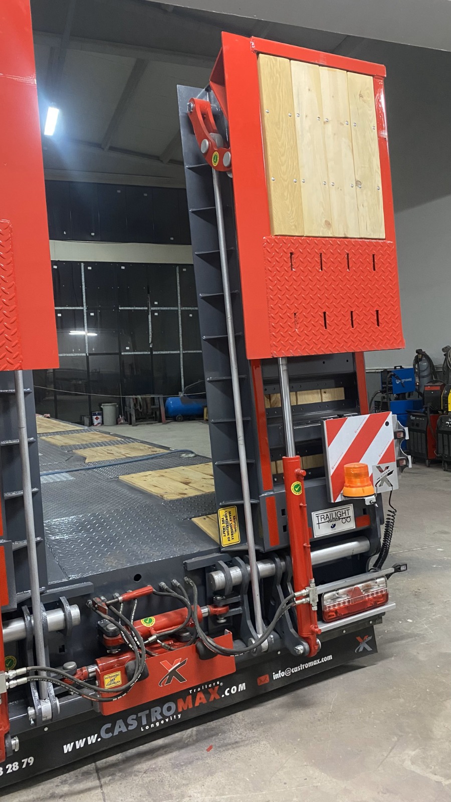 Worldwide freight services